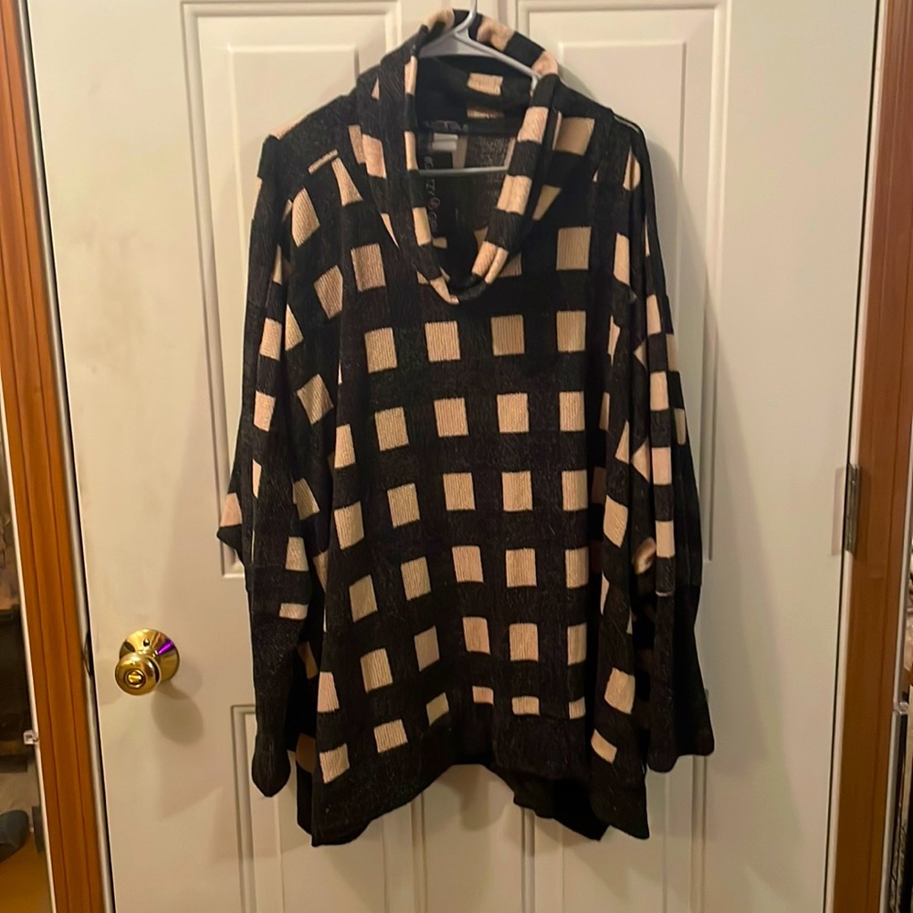 NWT Tunic Sweater